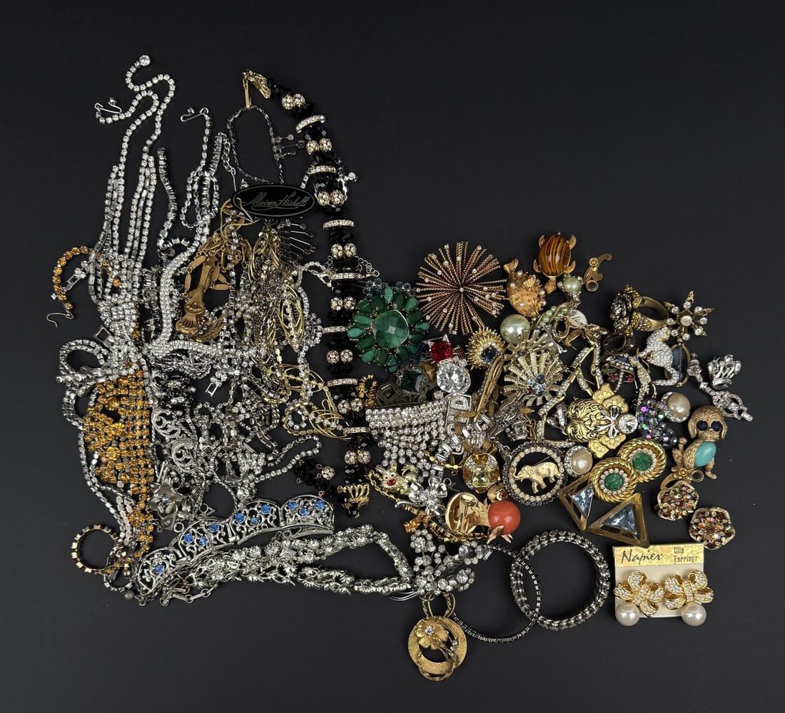Large Collection of Rhinestone Costume Jewelry: Nice grouping. 2 Pounds 8 Ounces total.