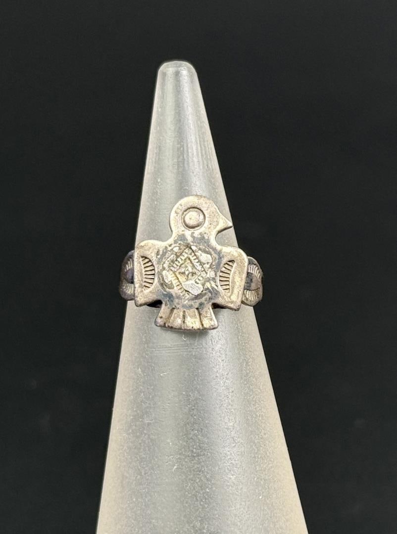 Old Pawn Navajo Sterling Silver Thunderbird Ring (1 of 3)