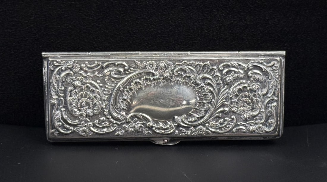 Victorian Sterling Silver Repousse Stamp Box (1 of 5)