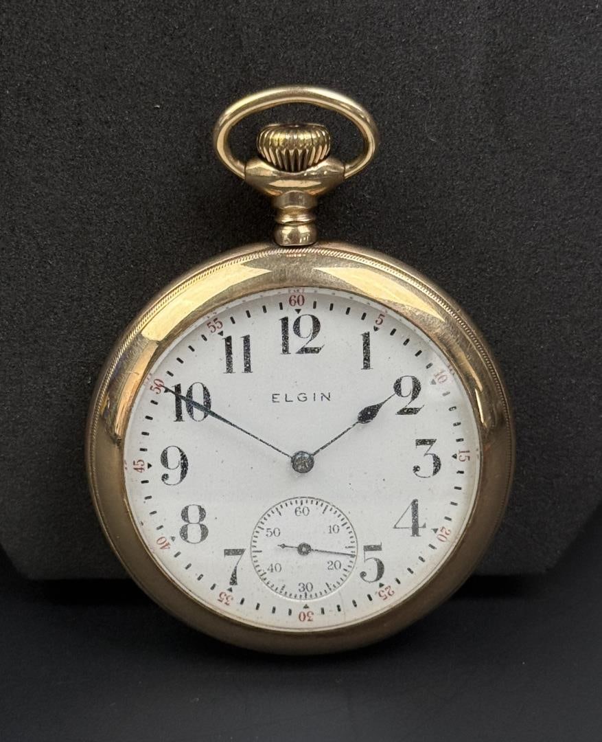 Antique Elgin Model 7 Pocket Watch: Gold Filled Case. Size 16s, 7 jewel, class 110. Made in 1916. Not working