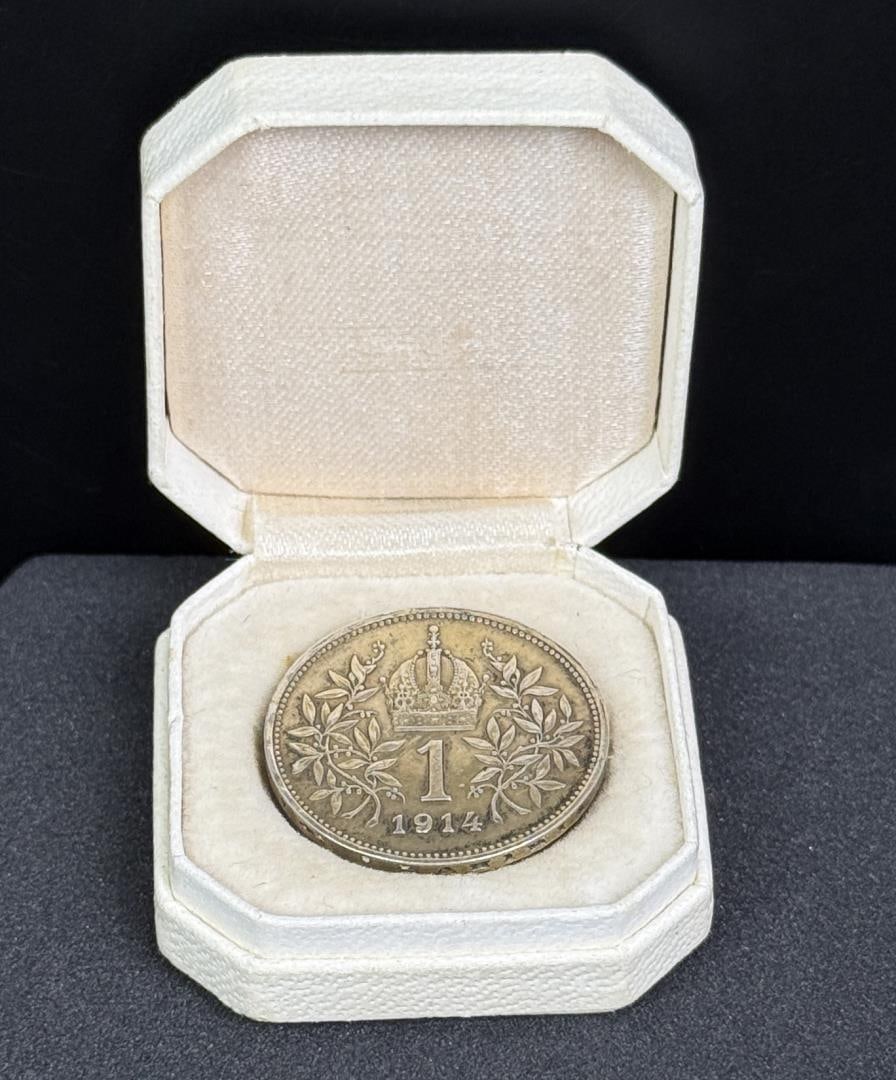 1914 Austrian Silver 1 Corona Coin Brooch: .83 silver