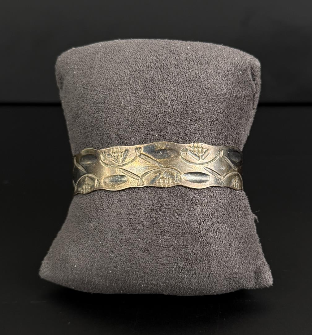 Navajo Sterling Silver Bracelet (1 of 10)