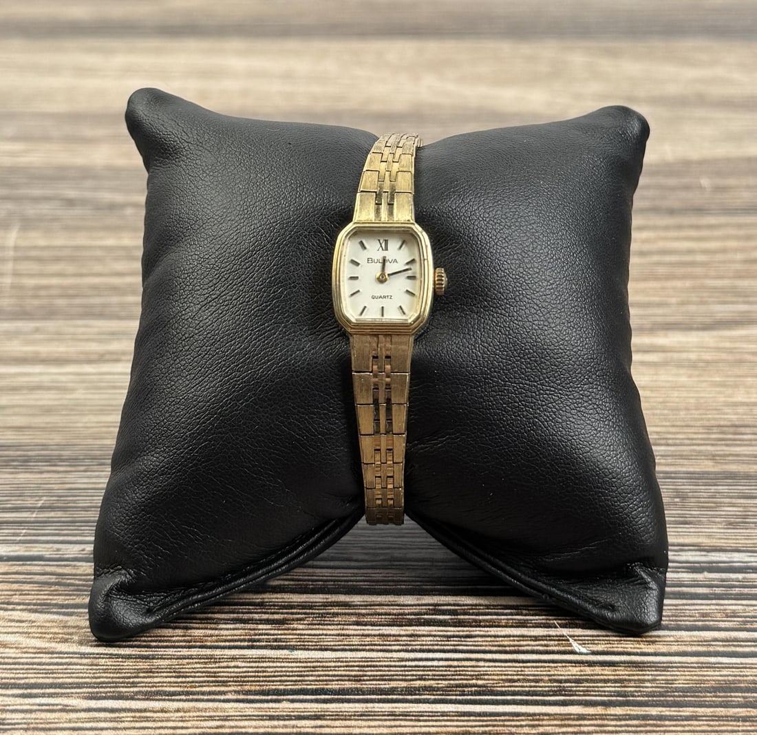 Bulova Quartz Ladies Watch: Untested.