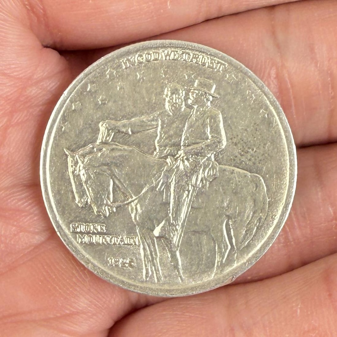 1925 Stone Mountain Silver Half Dollar (1 of 3)