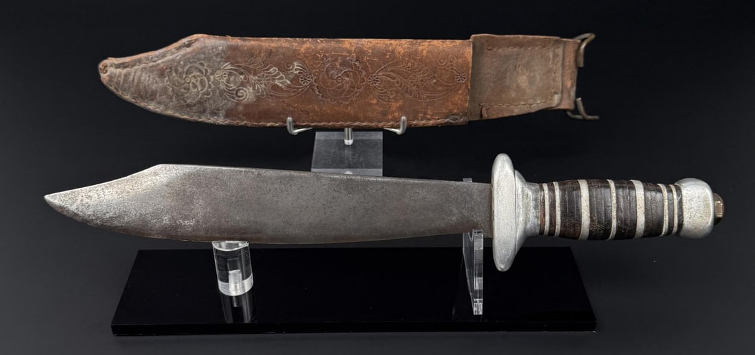 WW2 Plumb Theater Made Bowie Knife (1 of 6)