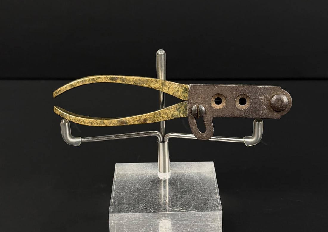 Civil War Colt Root .28 Caliber Bullet Mold: Nice example.