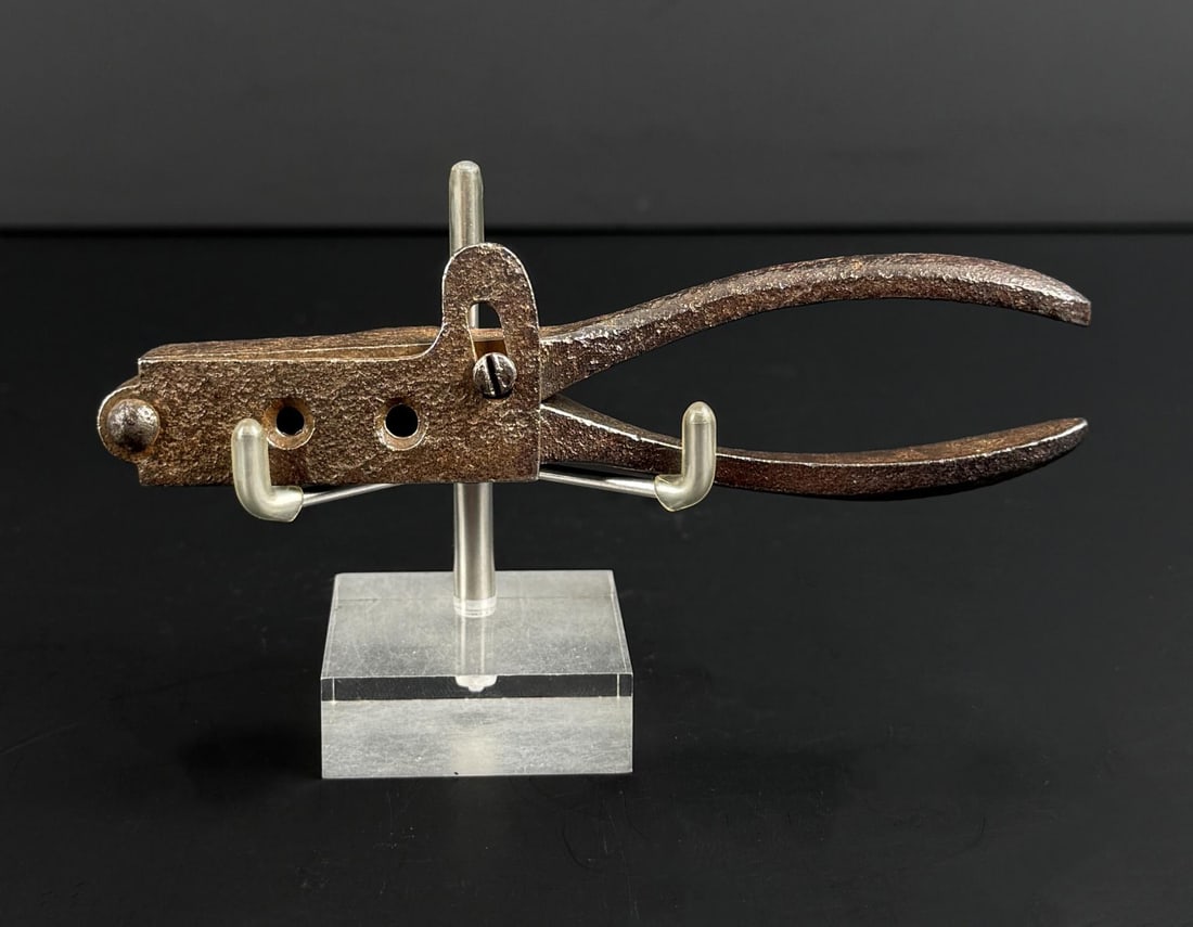 Civil War .44 Colt Dragoon Bullet Mold: Pitted as shown.