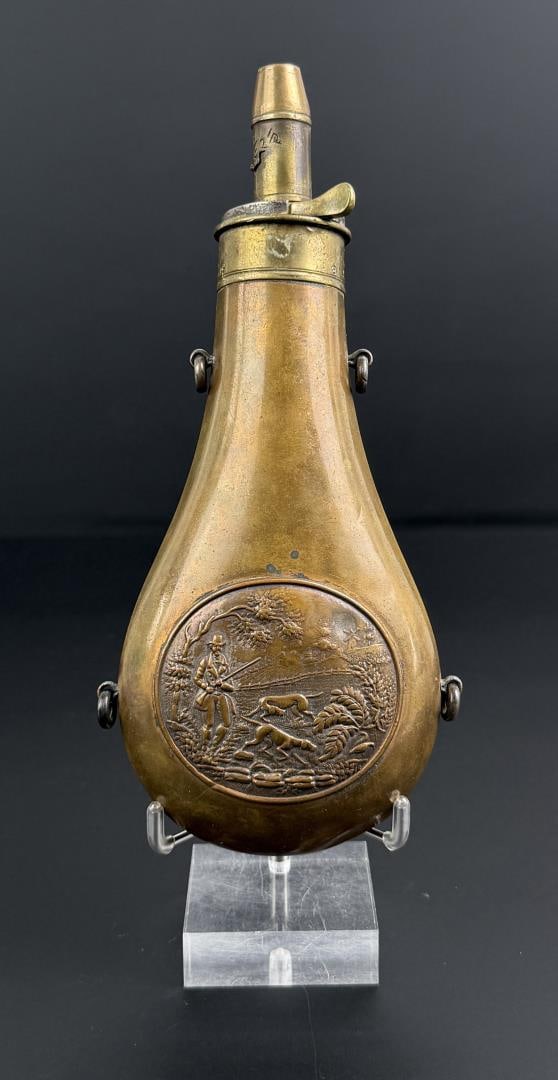 G&JW Hawksley Dog & Hunter Brass Powder Flask (1 of 7)