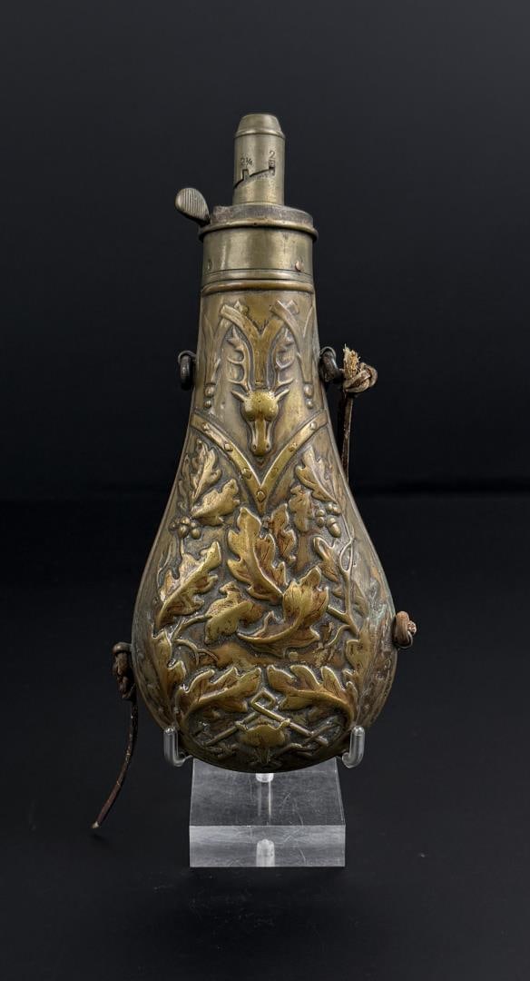 G&JW Hawksley Stag and Oak Brass Powder Flask (1 of 7)