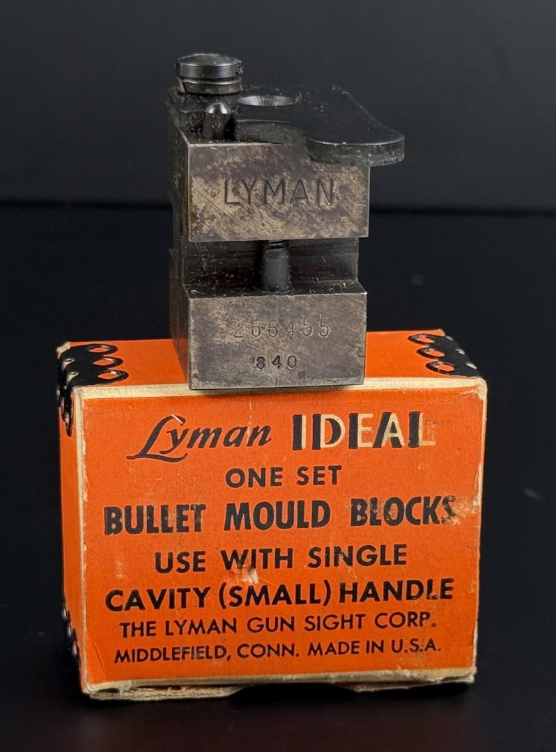 Lyman 266455 Reloading Bullet Mold (1 of 7)