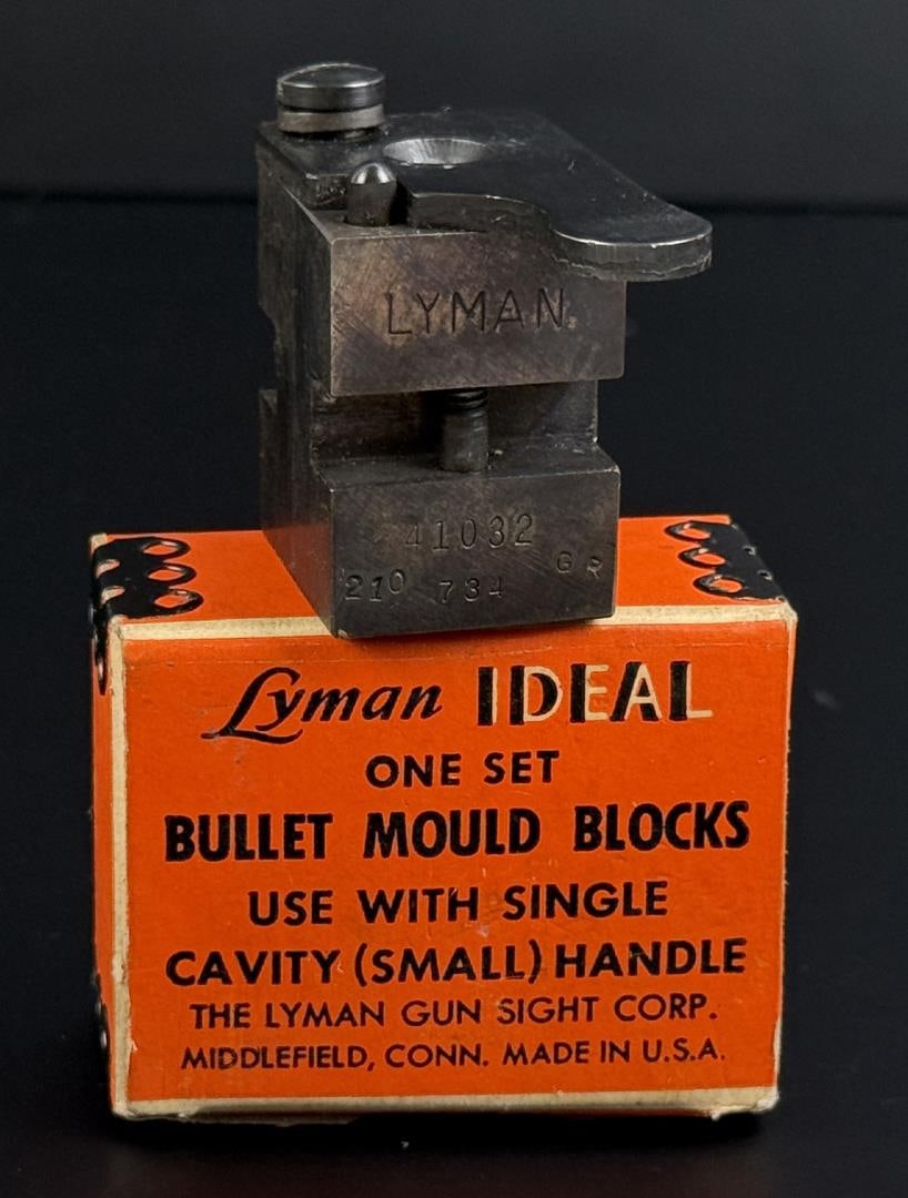 Lyman 41032 Reloading Bullet Mold (1 of 7)