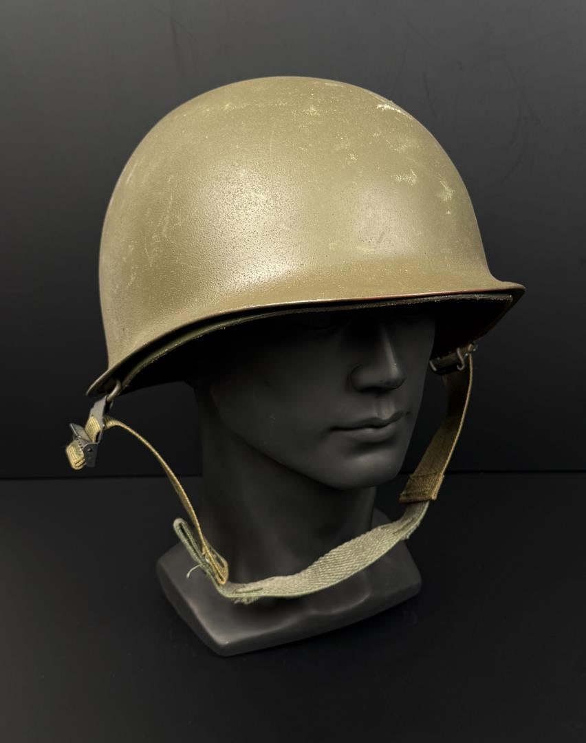 Vietnam War Rear Seam M1 US Army Helmet (1 of 14)