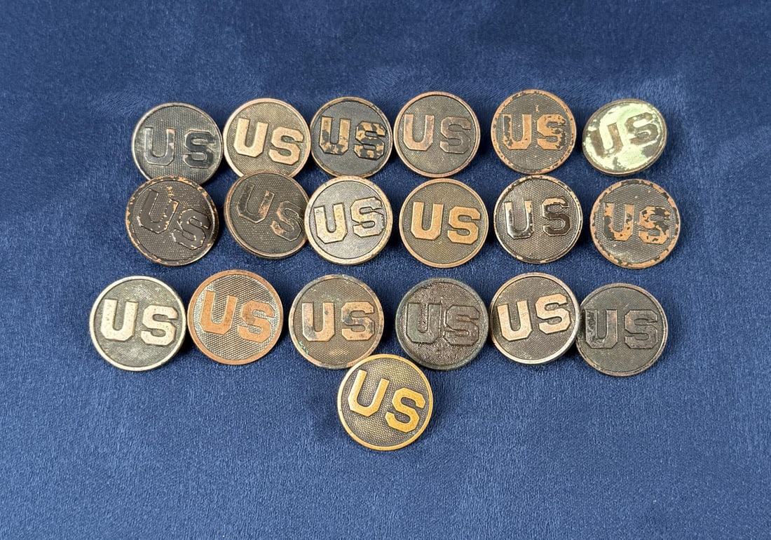 WWI WW1 US Army Collar Discs (1 of 4)