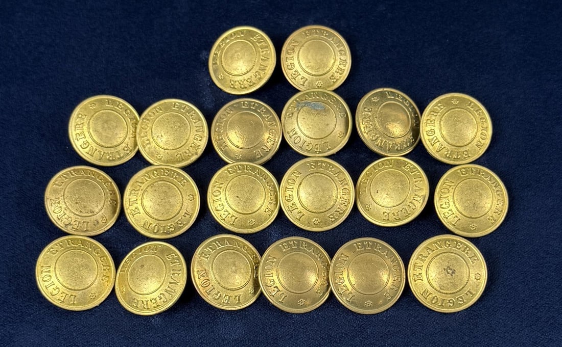 WW2 French Foreign Legion Uniform Buttons (1 of 5)