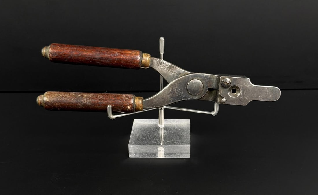 Winchester .44 WCF Bullet Reloading Mold: Nice example.