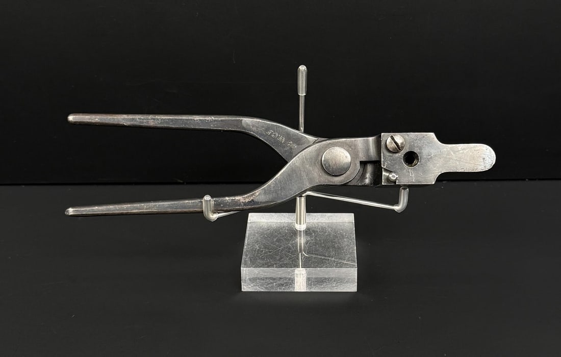 Winchester .38 WCF Bullet Reloading Mold: Missing handles.