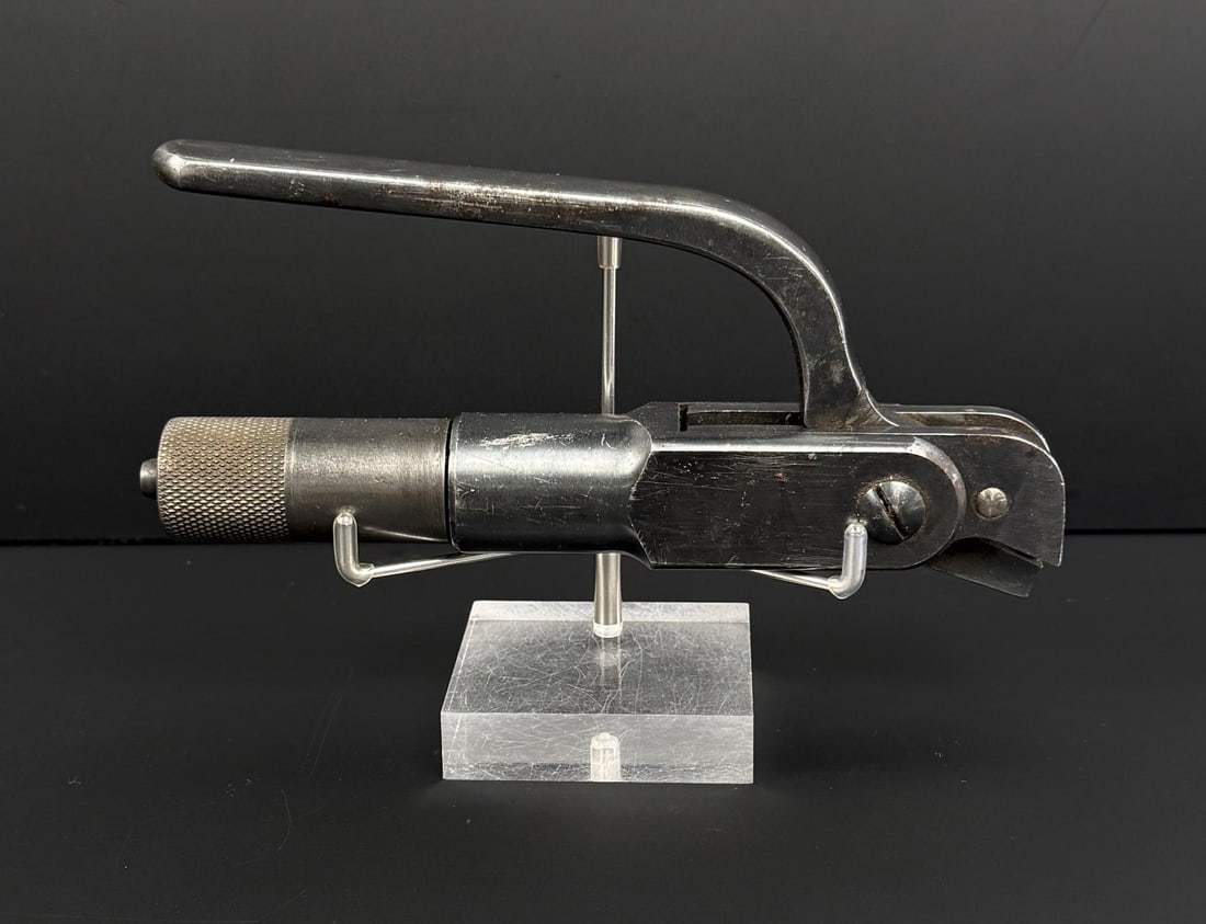 Winchester Model 1894 32-40 Reloading Tool: Nice example.