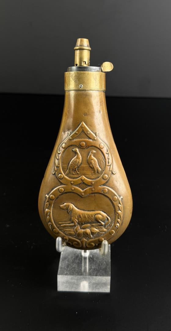 Remington Riling 884 Brass Powder Flask (1 of 4)