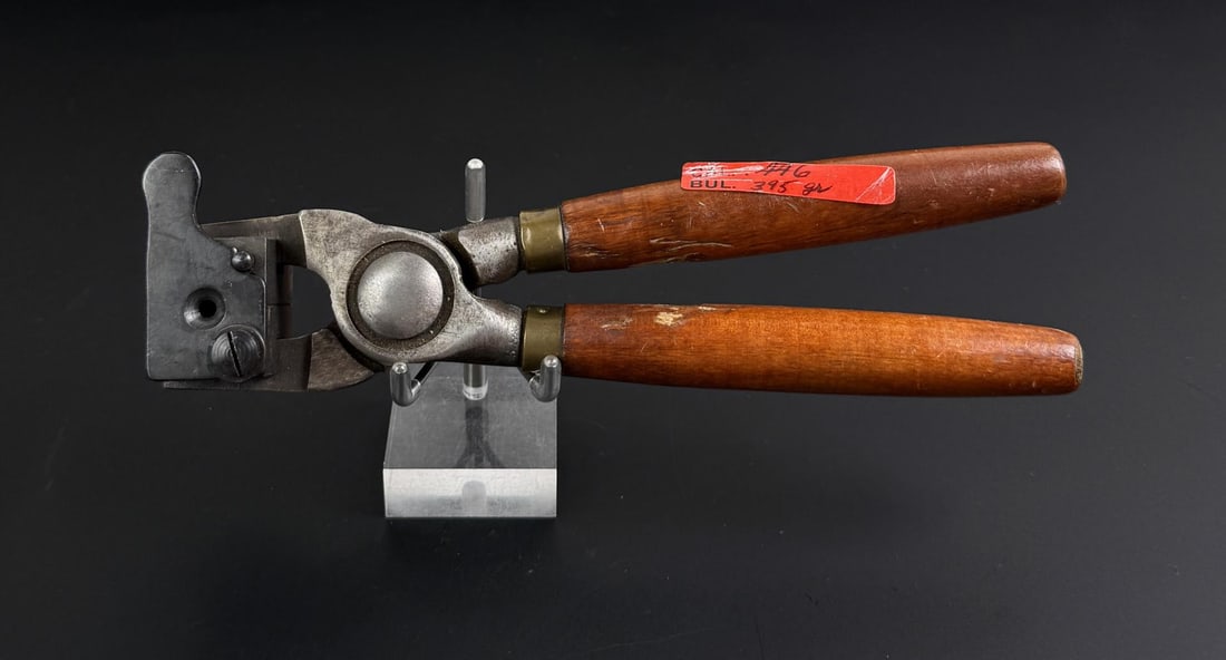 Lyman 413174 Reloading Bullet Mold: Nice example.