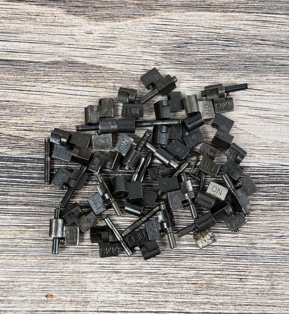 1Springfield 1903 1903a3 Cut Offs: 33 total. 14 are marked "R", the rest are unmarked.