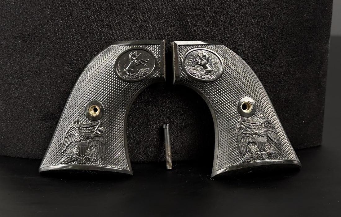 Factory Colt Single Action Army Pistol Grips (1 of 7)