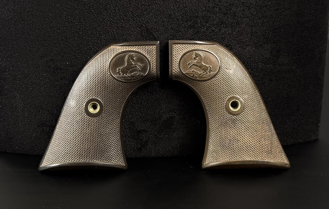 First Gen Colt Single Action Army Pistol Grips (1 of 5)
