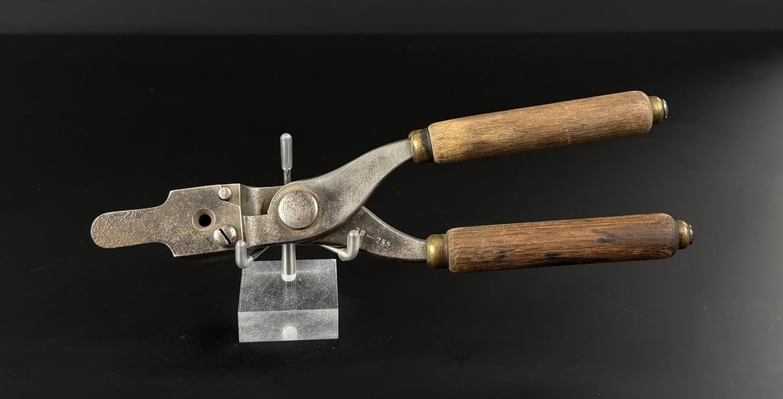 Winchester .38-255 Bullet Reloading Mold: Nice example.