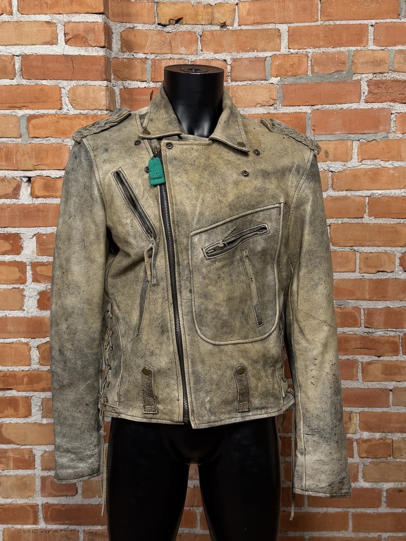 Pro Rider Leather Motorcycle Jacket: Size 42