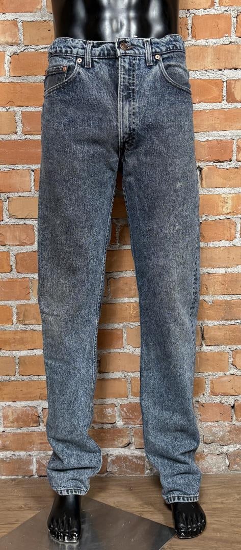 Vintage Levis 505 Stone Wash Denim Jeans 34x36: USA made.