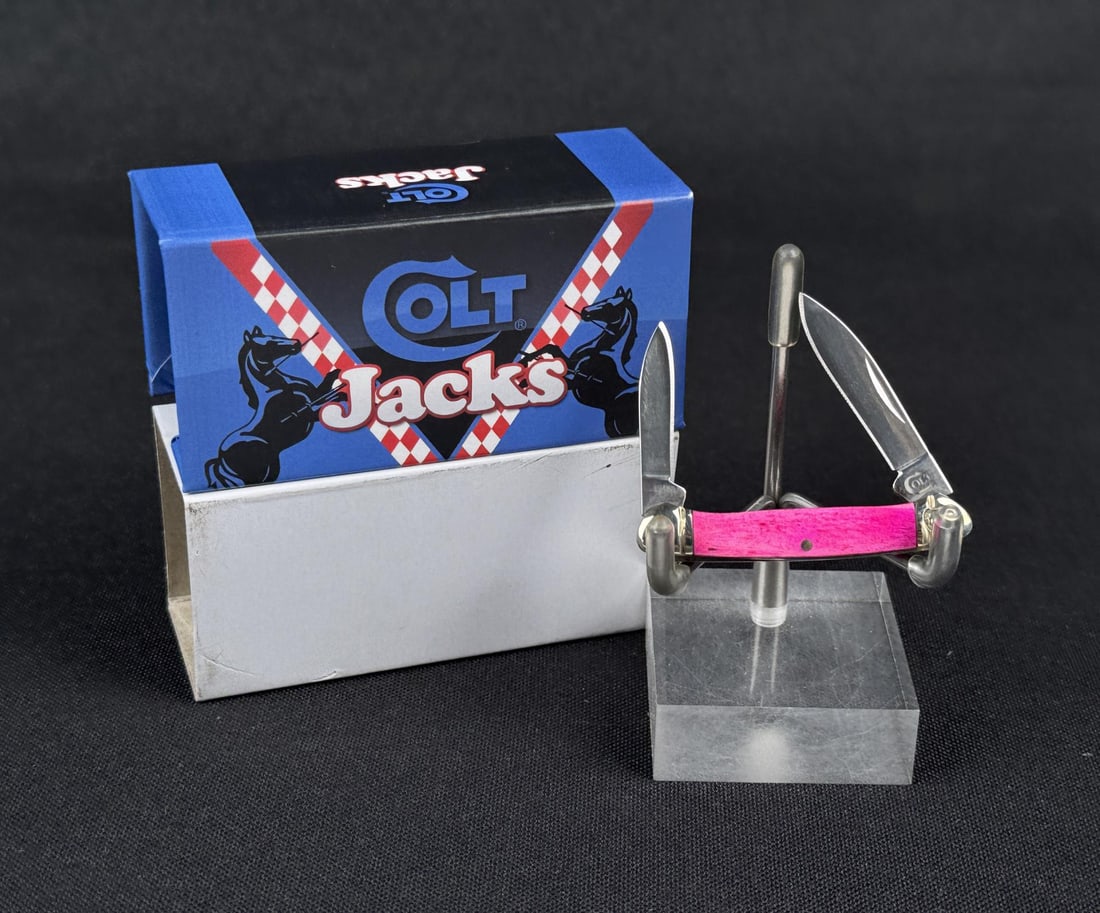 Colt CT676 Pocket Knife: New in box. 2" long closed.