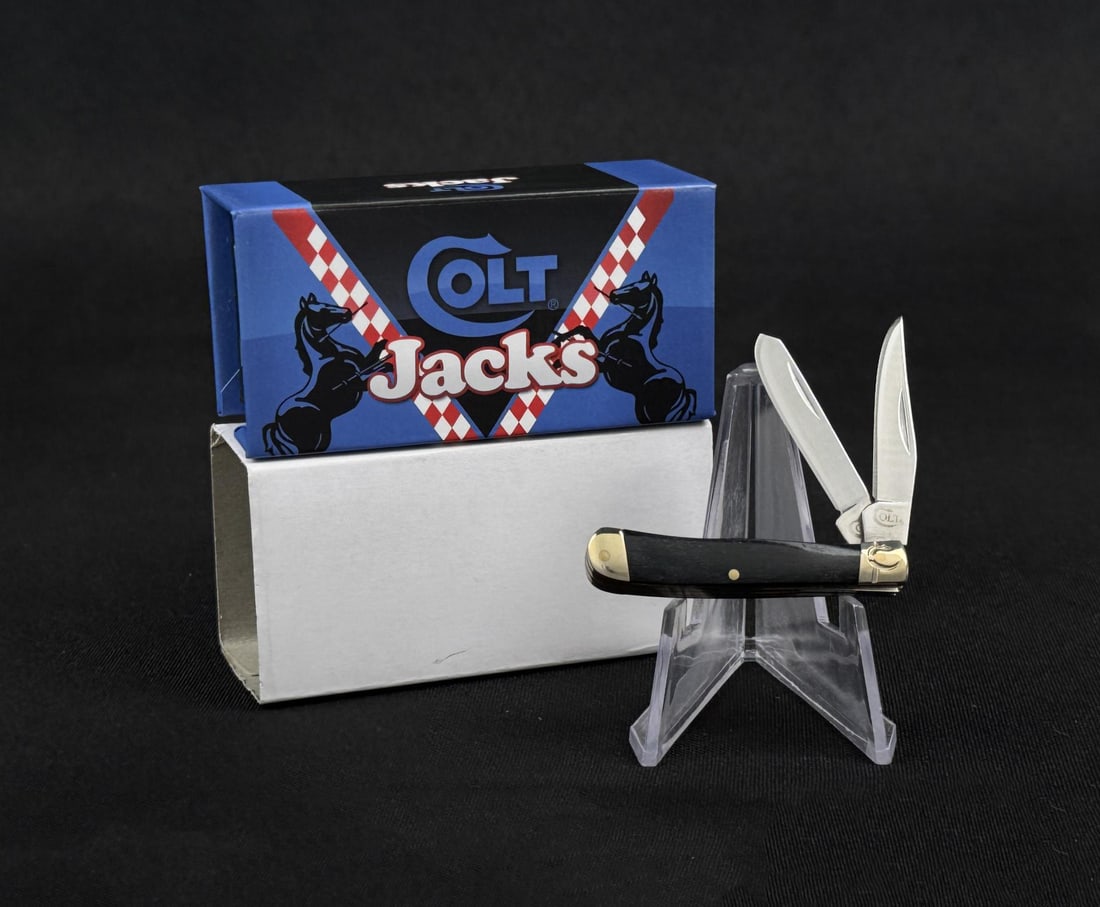 Colt CT675 Pocket Knife: New in box. 2" long closed.