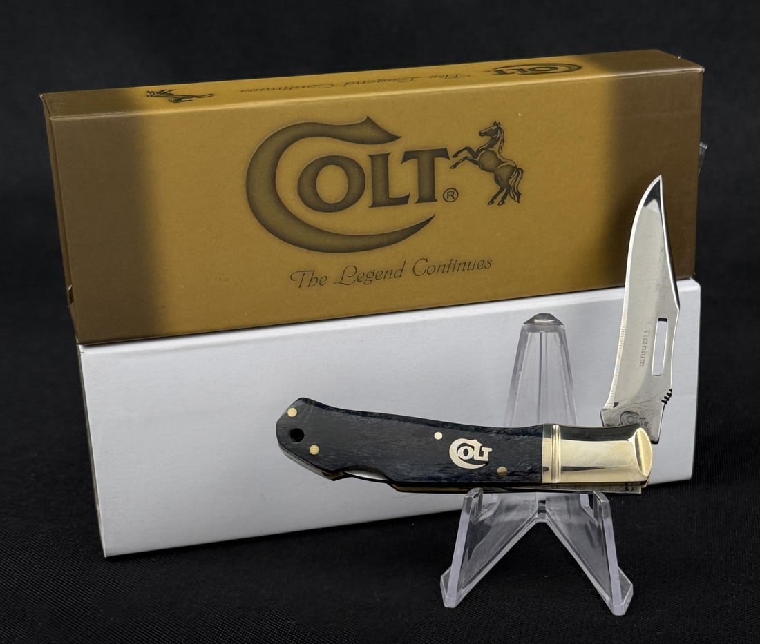 Colt CT502 Pocket Knife (1 of 6)