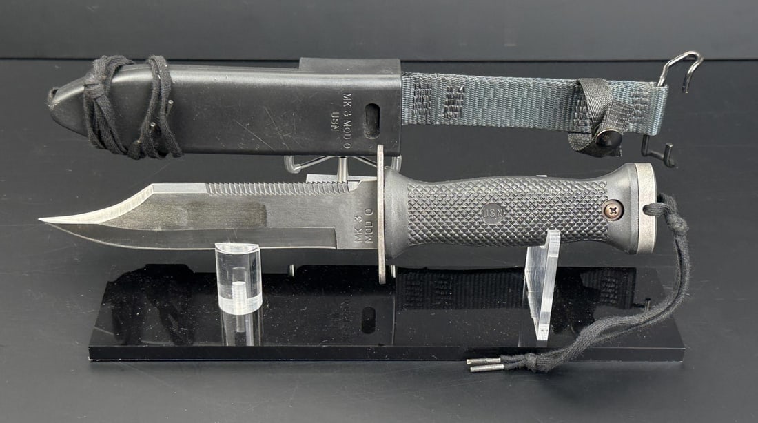 US Navy Seals MK3 Mod 0 Fighting Dive Knife: Never used or carried.