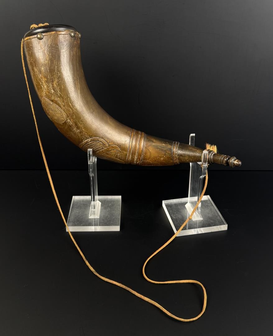 American Colonial Scrimshaw Powder Horn (1 of 15)