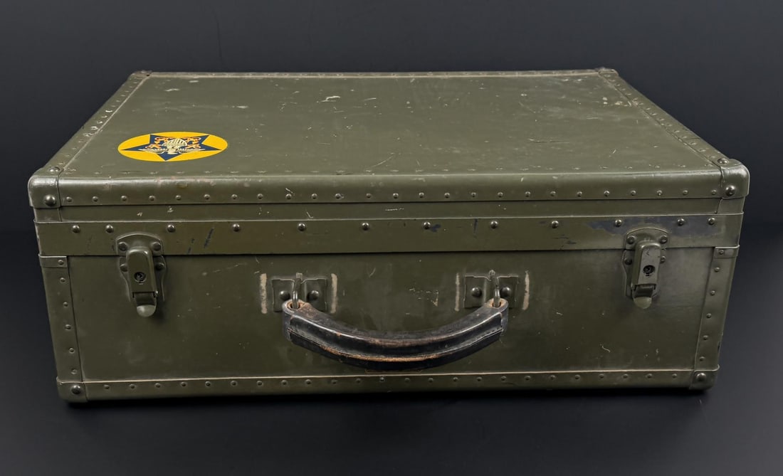 Hartmann US Navy Seapack Luggage Suitcase: 20" by 16 1/2" by 7 1/2".