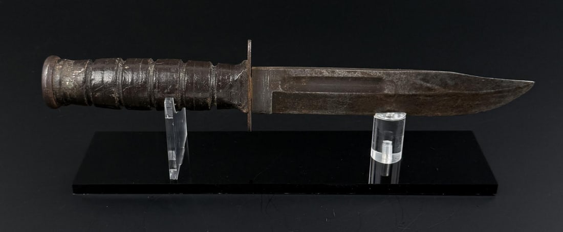 WW2 Camillus Mark 2 MK2 US Navy Fighting Knife (1 of 4)