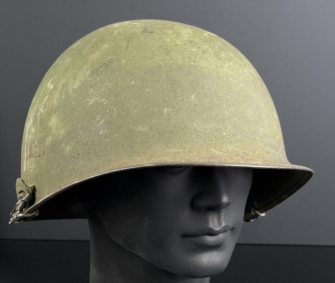WW2 Rear Seam M1 US Army Helmet (1 of 7)