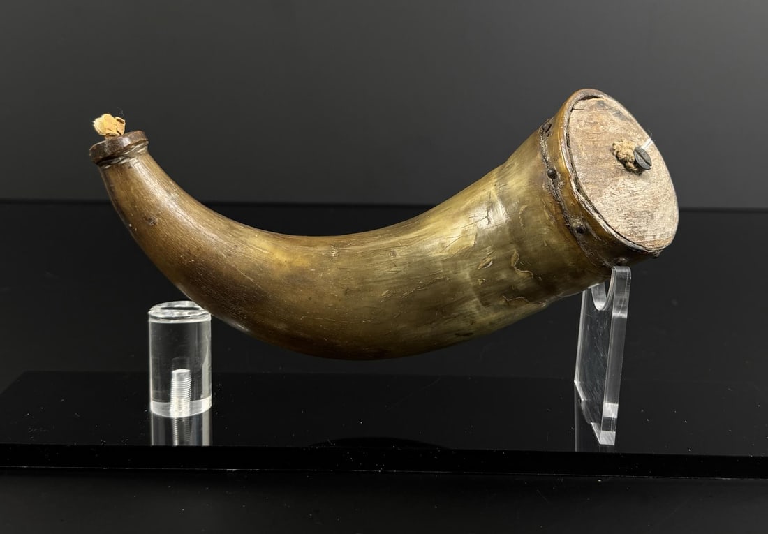 Early American Frontier Powder Horn (1 of 4)