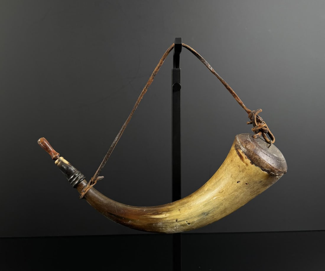 Early American Frontier Powder Horn (1 of 4)