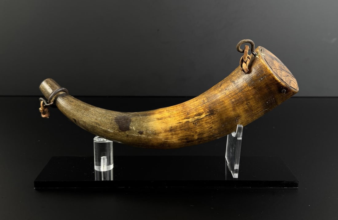 Early American Frontier Powder Horn (1 of 4)