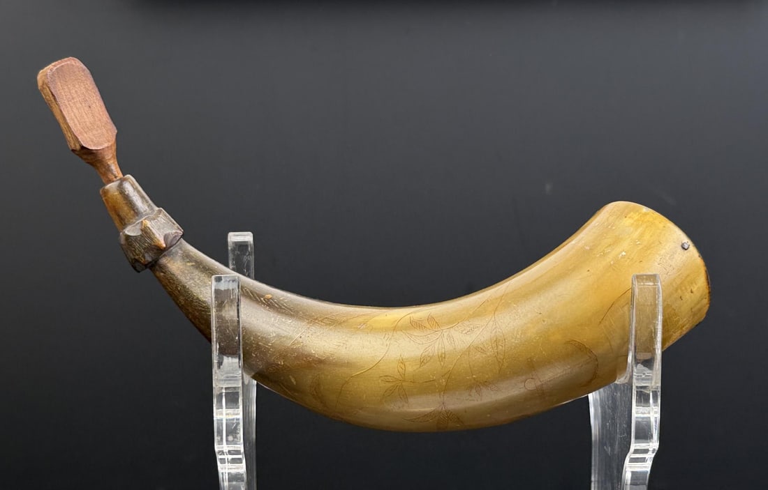 Early American Scrimshaw Powder Horn (1 of 9)