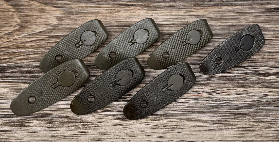 Springfield 1903 1903a3 Checkered Buttplates: Nice grouping. 2 of the buttplates are marked "R", the rest are unmarked.