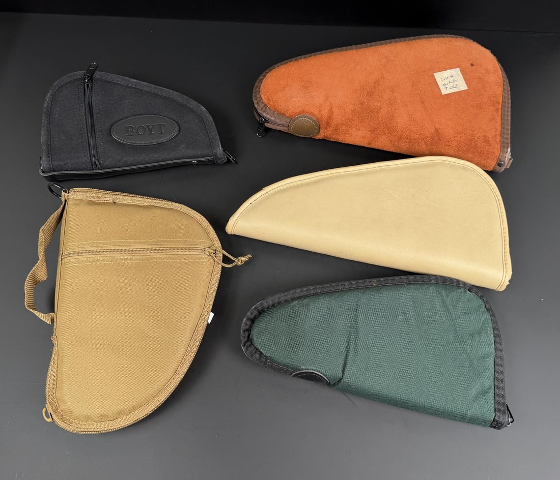 Collection of Padded Pistol Cases: Nice grouping