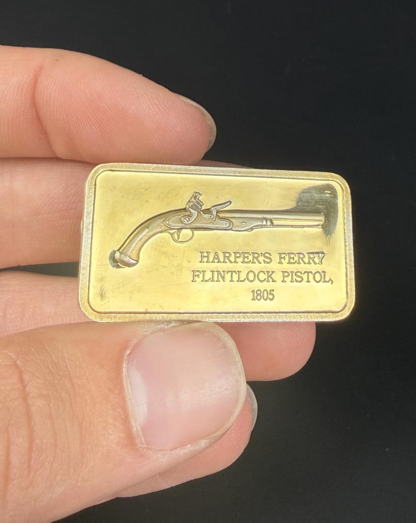 Lincoln Mint Harper's Ferry Pistol 1oz Silver Bar (1 of 4)