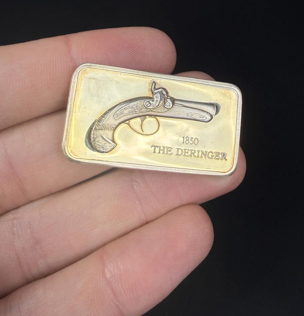 Lincoln Mint Deringer Pistol 1oz Silver Bar (1 of 4)