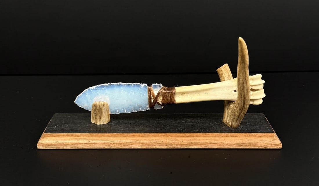 Bo Earls Handmade Leg Bone Handle Knife (1 of 5)