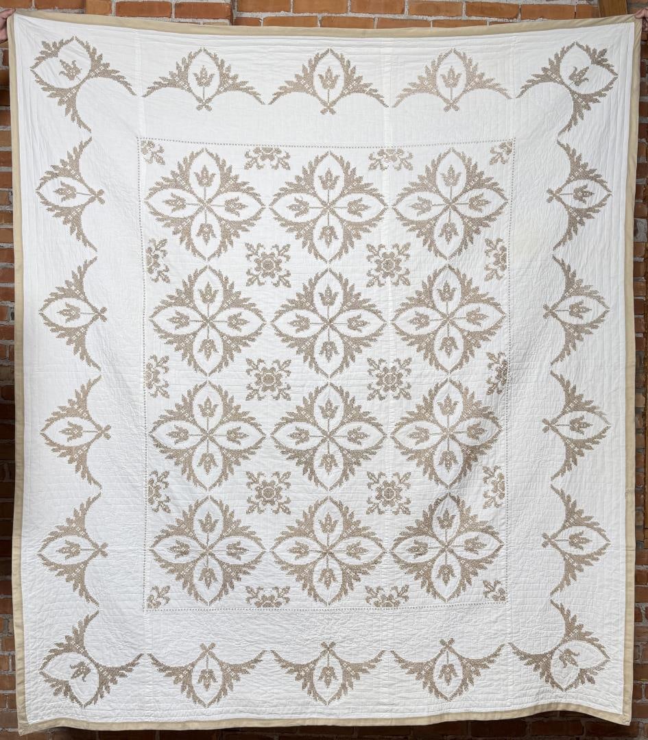 1920s Hawaiian Applique Quilt (1 of 5)