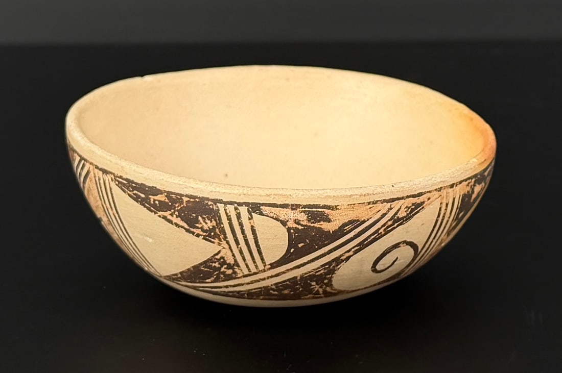 Loretta Silas Hopi Pottery Bowl (1 of 6)