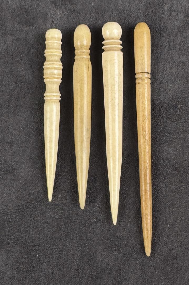 Whaler Made Whale Bone Bodkins: Nice grouping.