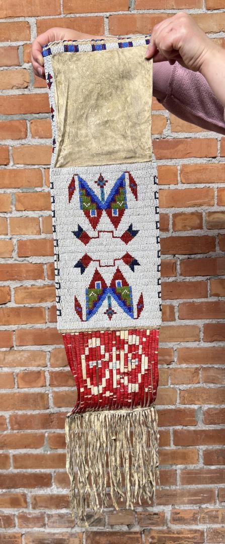 Lightening Rosebud Sioux Indian Beaded Pipe Bag (1 of 10)